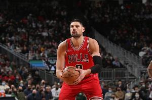 卧底！武切维奇全场19投4中仅得13分 正负值-20全场最低