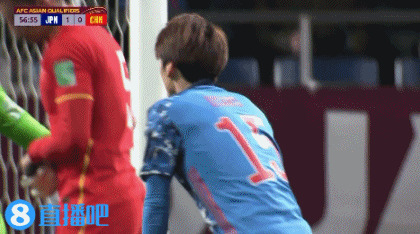 伊东纯也再造杀机，大迫勇也抢点打飞！