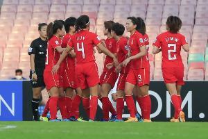 三个拇指赞！泰山主帅郝伟祝贺女足淘汰日本晋级亚洲杯决赛