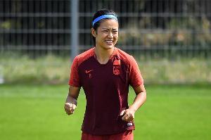 李佳悦：不要这波热度下去后就淡忘女足 未来女足市场不比男足低