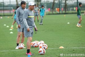 受疫情影响，北京国安一线队与预备队转战海口