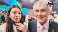 中国加油！米卢在卡塔尔抽签仪式现场向中国球迷问好
