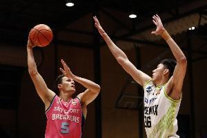 🏀NBL-周琦22+6 芒福德25+8 迪恩22+6 凤凰轻取破坏者止3连败