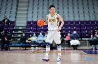 西热力江：只要孙铭徽别装太大的牌 广厦3-0上海没问题