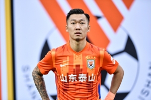 足球报：泰山队转会及租借球员已达35人，为全国之首