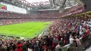 你值得！赛后圣西罗高唱：PIOLI IS ON FIRE❤️⚫️