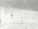 【时光机】雪战！96年热刺vs森林：一片绿茵白茫茫，满目皆风雪