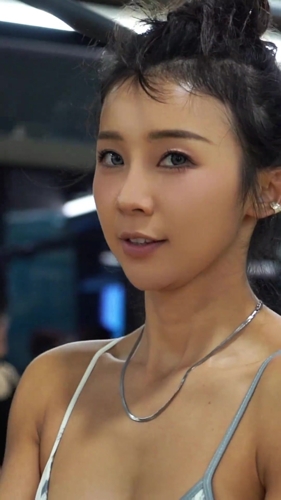 真滴是👍！张曼源晒自己的健身视频：一个普普通通的练背日