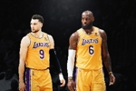 Woj：湖人公牛的交易非常艰难 湖人需要防守而拉文是进攻型球员